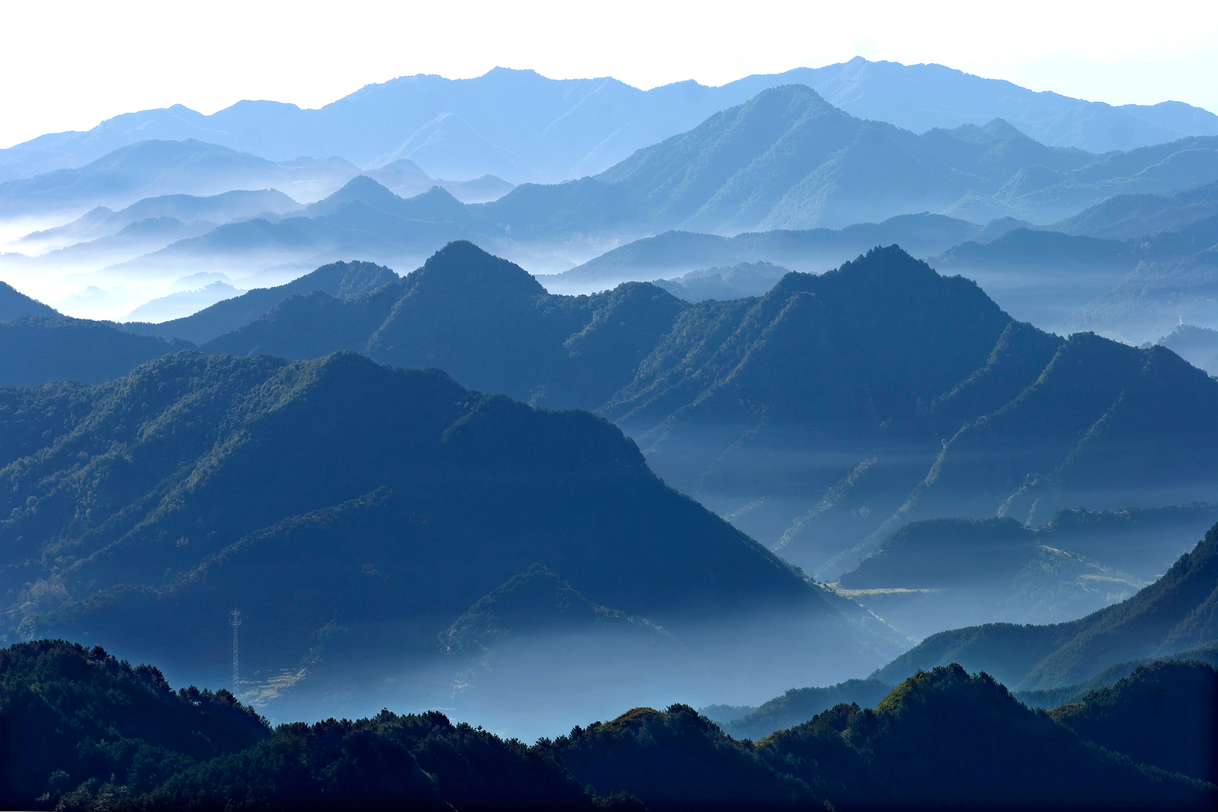 山景新貌，科技之巅的巅峰体验之旅